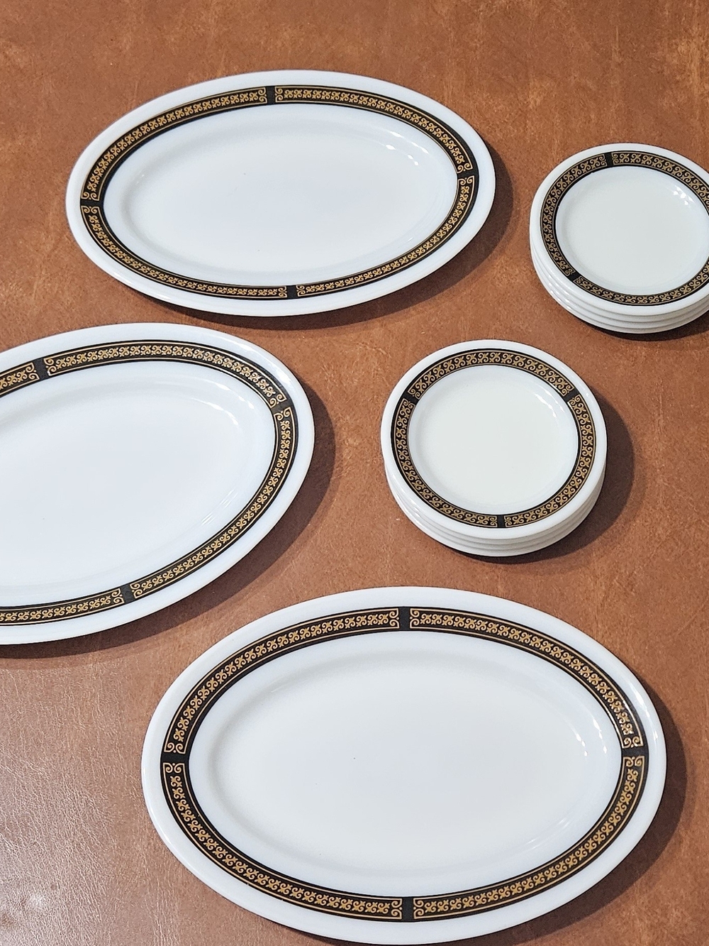 Pyrex Dinnerware Fleur De Lis